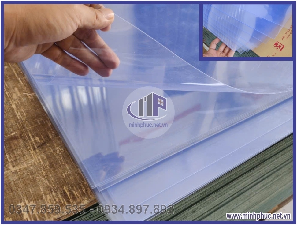 mu nhua pvc trong xanh dang tam day 0 5mm x 900 x 1800